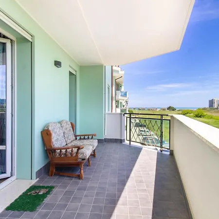 Апартаменты Luminoso Al Mare 52a